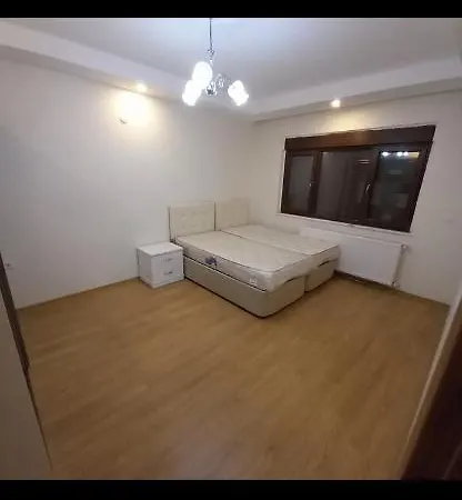 Yalova Apartment *