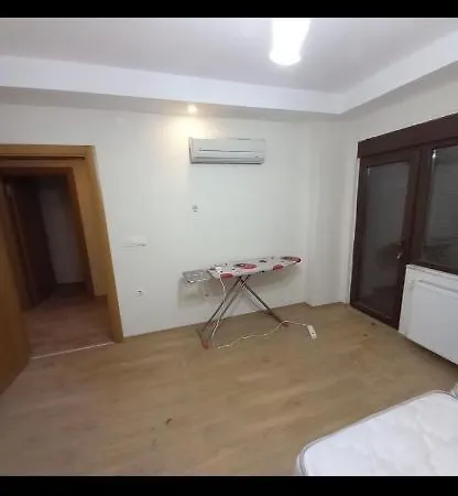 Yalova Apartment *
